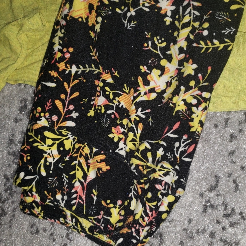 Top/leggings set - Picture 2 of 4